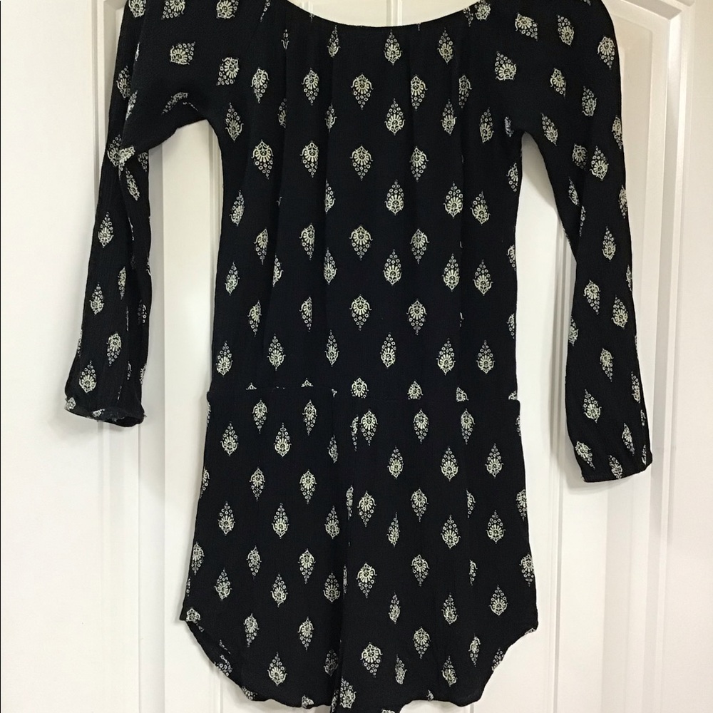 Ladies L.A. Hearts romper size XS
